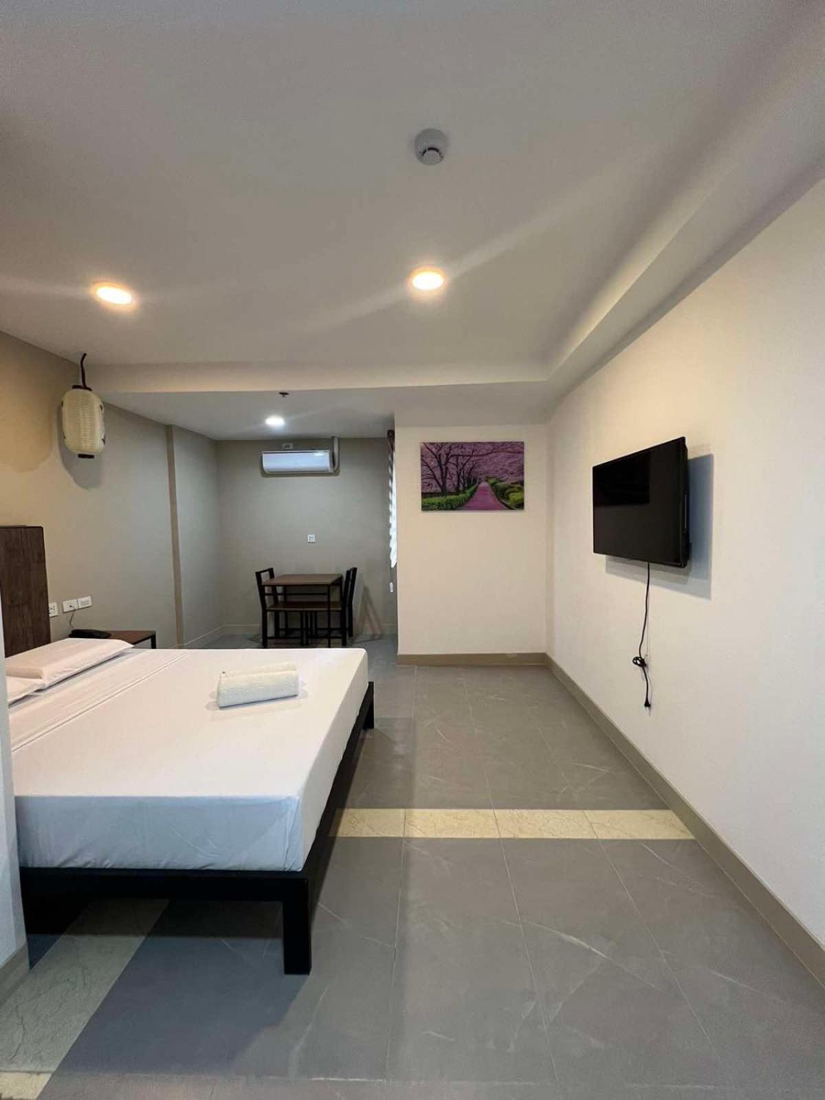 Maine City Residences Tramo Pasay Buitenkant foto